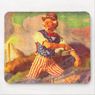 1940s heroic Uncle Sam rolls up his sleeve Mouse Pad