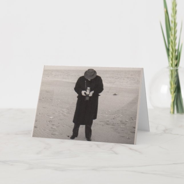1940s photographer on the beach card (Front)