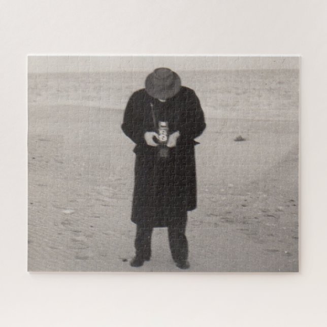 1940s photographer on the beach jigsaw puzzle (Horizontal)