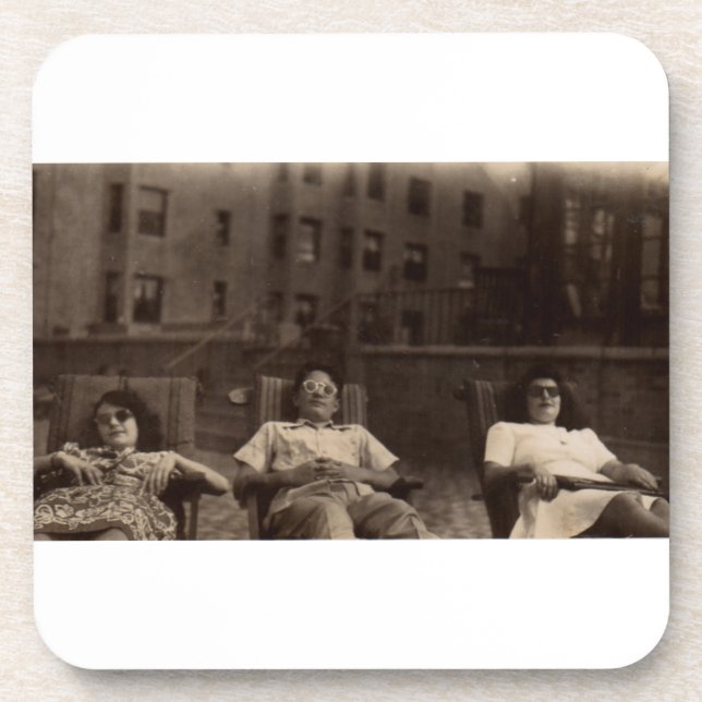 1940s three people relaxing on the roof coaster (Front)