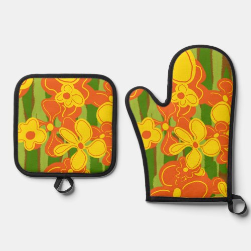 1970s Retro Orange Yellow Flowers Oven Mitt  Pot Holder Set