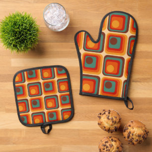 1970s Retro Style Geometric Design Oven Mitt & Pot Holder Set