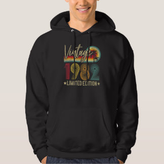 1982 40th Birthday 40 Years Old Gag Hoodie