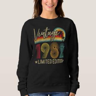 1982 40th Birthday 40 Years Old Gag Sweatshirt