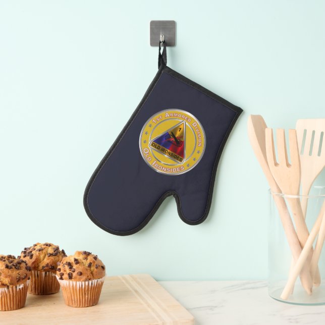 1st Armored Division  Oven Mitt (Insitu(Hanging))