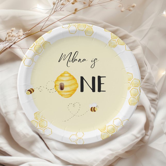 1st birthday Bumble bee day birthday Paper Plates (Creator Uploaded)