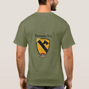 1st Cavalry Cav Airmobile First Team Veterans Vets T-Shirt