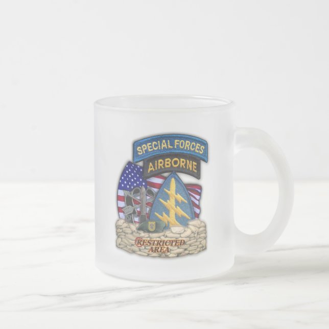 1st Special forces green berets frosty beer Mug (Right)