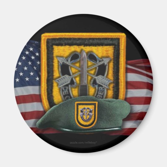 MAGNET Green RECON Tab Shaped Magnetic Sticker army military
