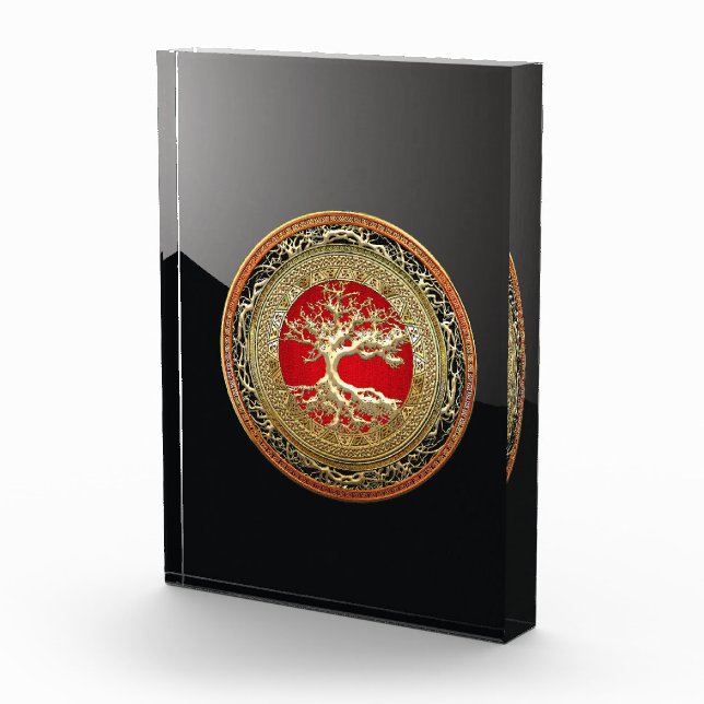 [200] Treasure Trove: Celtic Tree of Life [Gold] Award (Right)