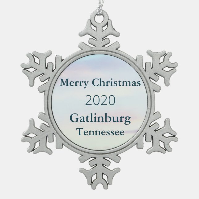 2020 Gatlinburg, TN Christmas Snowflake Ornament (Front)