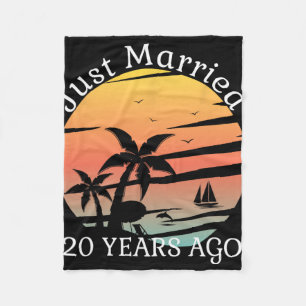 20th Wedding Anniversary Cruise Just Married 20 Ye Fleece Blanket