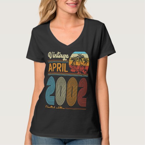 21 Years Old Birthday  Vintage April 2002 Women Me T_Shirt