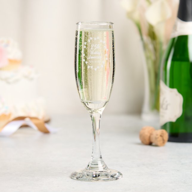 25th Wedding Anniversary Ivy Wreath with Names Champagne Flute (Wedding)