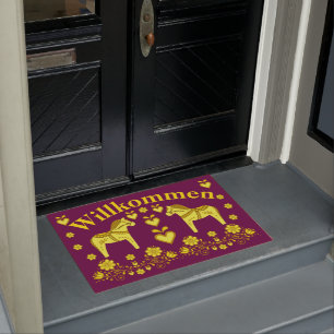 2 Folk Dala horse, gold/plum Willkommen, welcome Doormat
