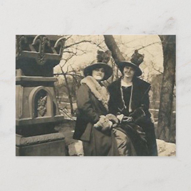 2 ladies with hats with feathers postcard (Front)