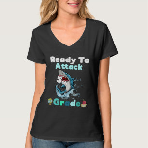 2nzz Shark Ready To Attack 5th Grade Student Back  T-Shirt