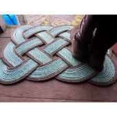 30" x 20" Green & Chocolate Beach Rope Rug (Front)