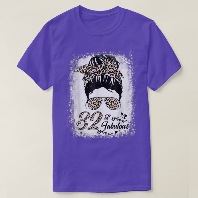 32 Years Old Fabulous Messy Bun Leopard 32th Birth T-Shirt (Design Front)