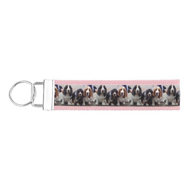 3 Basset_hound_puppies Wrist Keychain (Keys on Left)