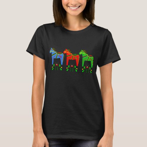 3 Dala Horses Scandinavian colorful Folk horse T_Shirt