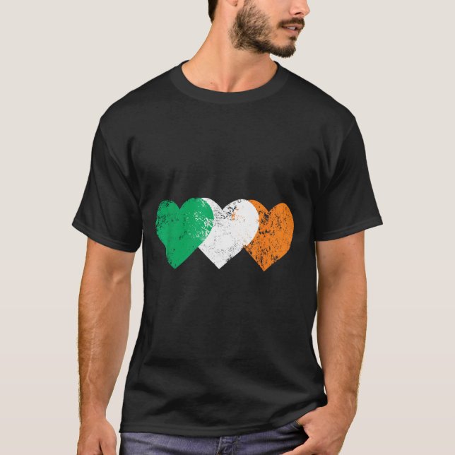 3 Hearts Ireland Flag St. Patricks Day Irish Flags T-Shirt (Front)
