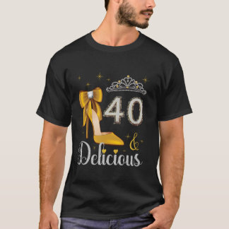40 And Delicious 40th Birthday 40 Years Old Bday Q T-Shirt