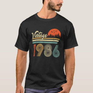 40 Year Old 40 Years Old Present Made in 1986 Gift T-Shirt