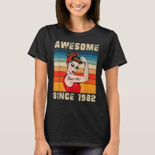 40 Year Old Awesome Since 1982 40th Birthday  Wome T-Shirt