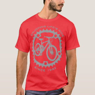40 Year Old Mountain Biker Biking Cycling 1982 40t T-Shirt