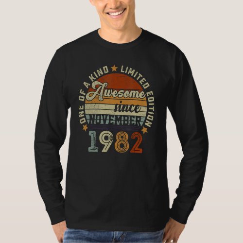 40 Years Old  Awesome Since November 1982 40th Bir T_Shirt