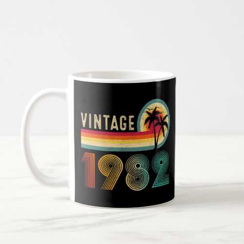 40 Yrs Old  Men Women Vintage 1982 Retro 40th Birt Coffee Mug