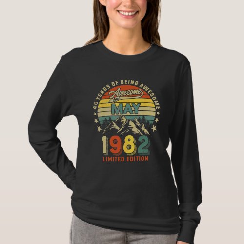 40th Birthday 40 Years Awesome Since May 1982 Vint T_Shirt