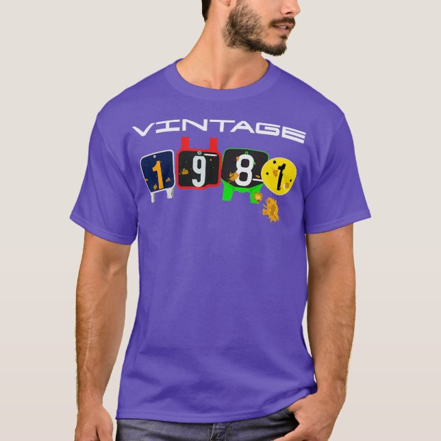 40th Birthday Gift for Motocross Racer born in T-Shirt (Front)