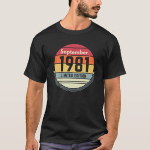 40Th Birthday September 1981 40 Years Gift Women M T-Shirt