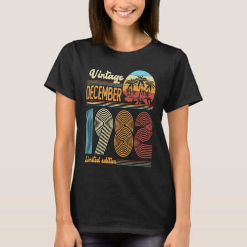 41 Years Old Birthday  Vintage December 1982 Women T_Shirt