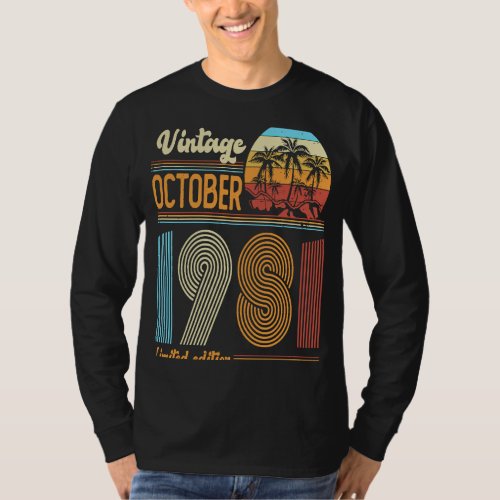 42 Years Old Birthday  Vintage October 1981 Women  T_Shirt
