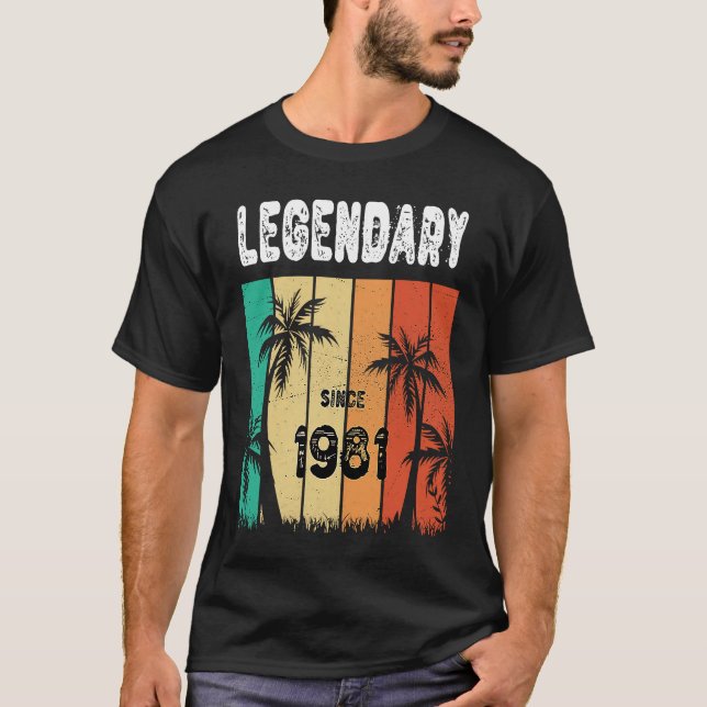 42th Birthday 1981 Birthday for Men and Women T-Shirt (Front)