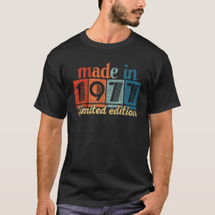 45 Year Old 45 Birthday Gifts Made In 1977 Limited T-Shirt