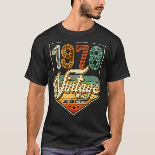 45 Years Old Vintage 1978 Limited Edition 45th Bir T_Shirt