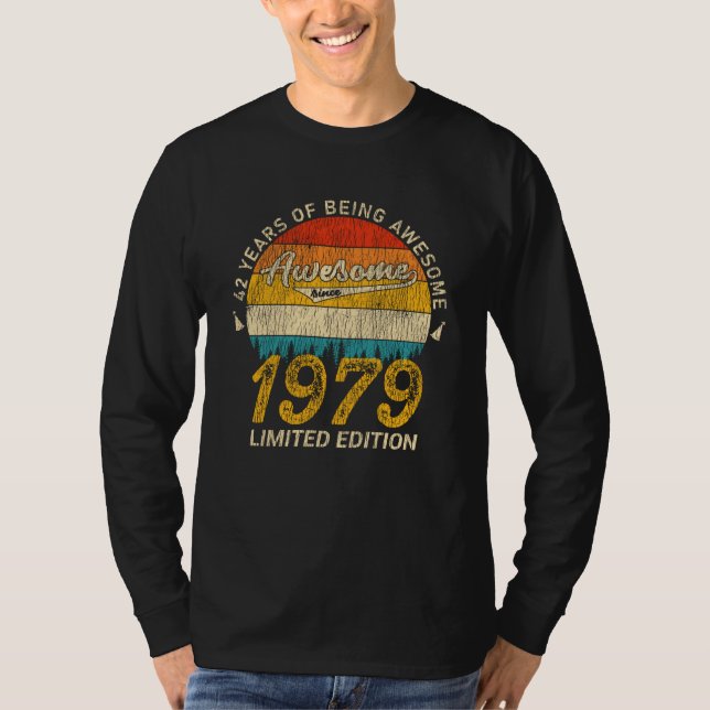 46 Year Old 1979 Retro Awesome 46th Birthday Gift T-Shirt (Front)