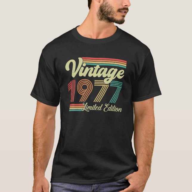 46 Years Old Vintage 1977 Born In 1977 46th T-Shirt (Front)