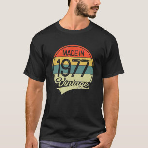 46 Years Old Vintage 1977 Made In 1977 46th T-Shirt
