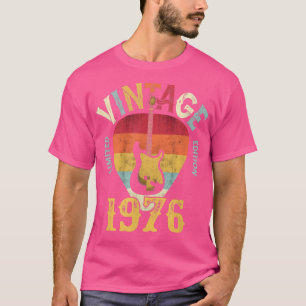 46 YearsOld Vintage 1976 Guitar Pick 46th Birthday T-Shirt