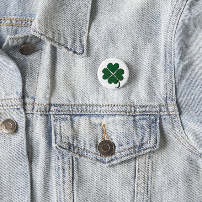 4 Leaf Clover Irish Shamrock Button (In Situ)