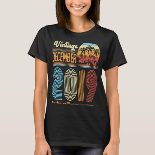 4 Years Old Birthday  Vintage December 2019 Girls  T_Shirt