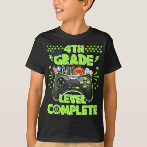 4th Grade Level Complete Gamer Class Of 2022 Gradu T_Shirt