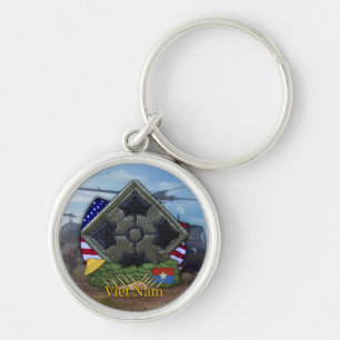 4th infantry division vietnam veterans Keychain