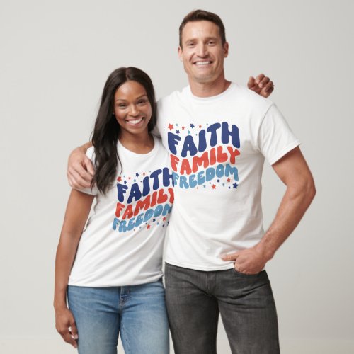 4TH JULY FAITH FAMILY FREEDOM GROOVY TYPOGRAPHY T_Shirt