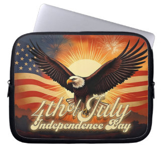 4th of July – Majestic Eagle & Fireworks Tribute🦅 Laptop Sleeve